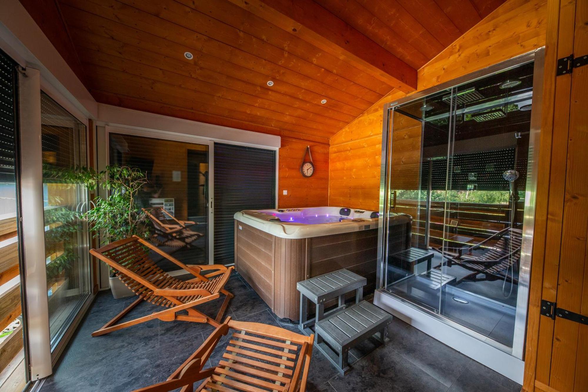 Logis Hotel Les Sapins Le Ménil Εξωτερικό φωτογραφία