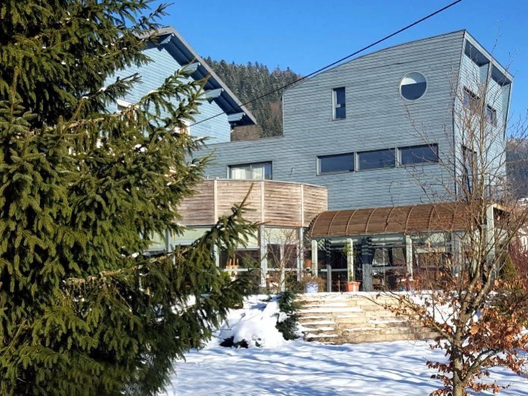 Logis Hotel Les Sapins Le Ménil Εξωτερικό φωτογραφία